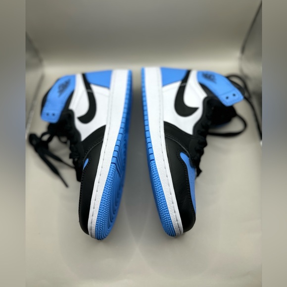 Size 5.5 (GS) - Jordan 1 High Retro OG UNC Toe (NEW). - Picture 5 of 8